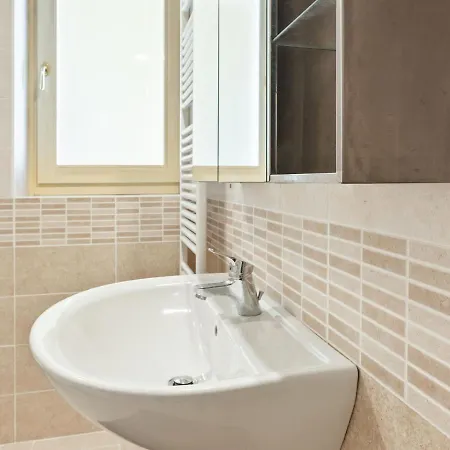Сasa de vacaciones Pleasant Holiday In With Swimming Pool Tremosine