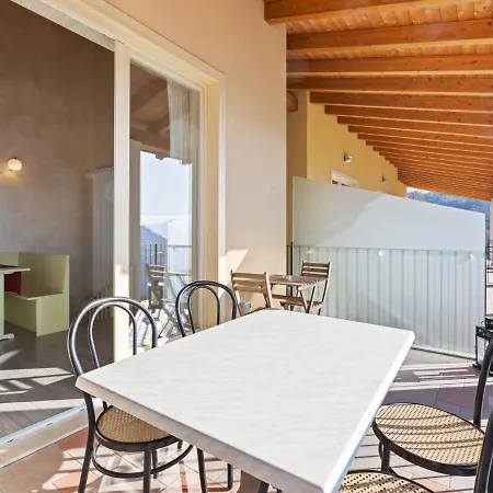 Pleasant Holiday In With Swimming Pool Сasa de vacaciones Tremosine
