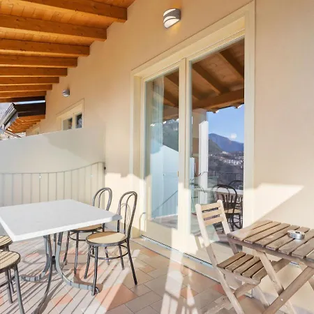 Сasa de vacaciones Pleasant Holiday In With Swimming Pool Tremosine